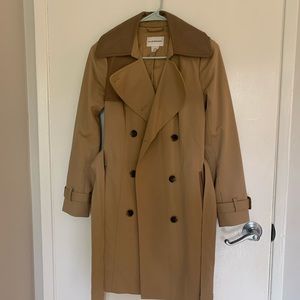 Club Monaco Harper trench coat Tan color XS